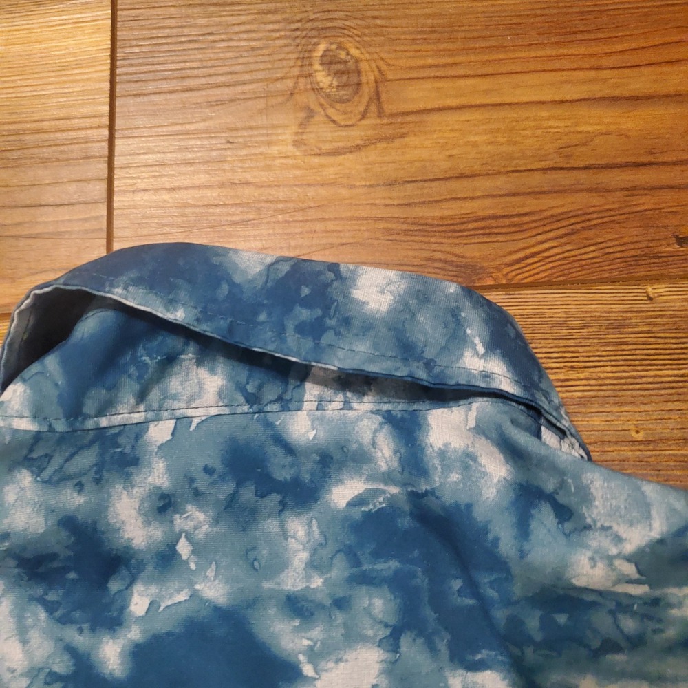 NWOT LL Bean Mens S Reg Fits Med Blue Tie Dye Short Sleeve Fishing Shirt Vented - Picture 4 of 10